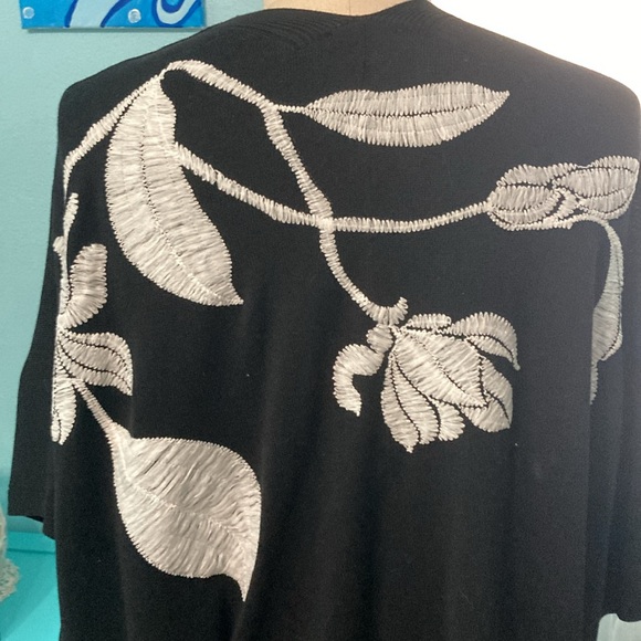 Chico’s Embroidered Ruana - Picture 4 of 8